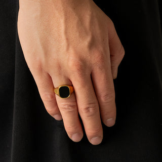 Black Onyx Signet Ring (Gold)