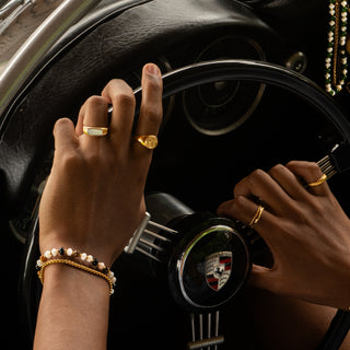 Tiger Eye Onyx Pearl Bracelet  (Gold)