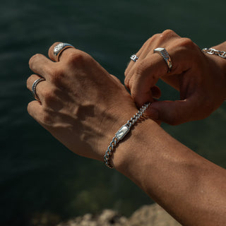 Mother of Pearl Kaname Bracelet (Silver)
