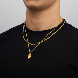 Pendant × Chain (Gold)