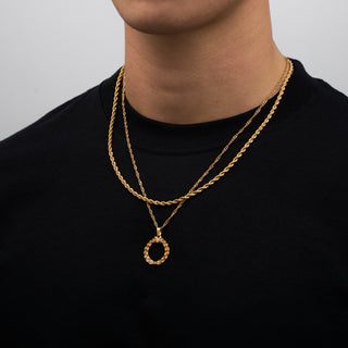 Pendant × Chain (Gold)