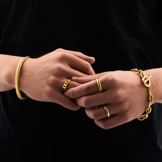 Nawa Toggle Bracelet (Gold)